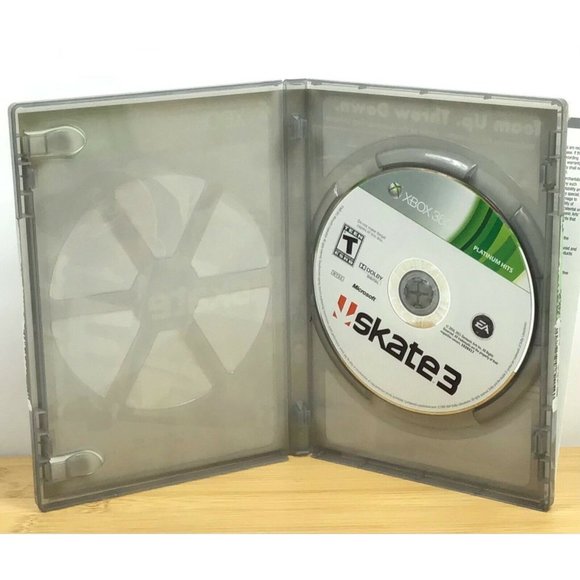 Skate 3 / Microsoft Xbox 360 / Platinum Hits / 2010 EA Skateboarding Video Game - Picture 2 of 4